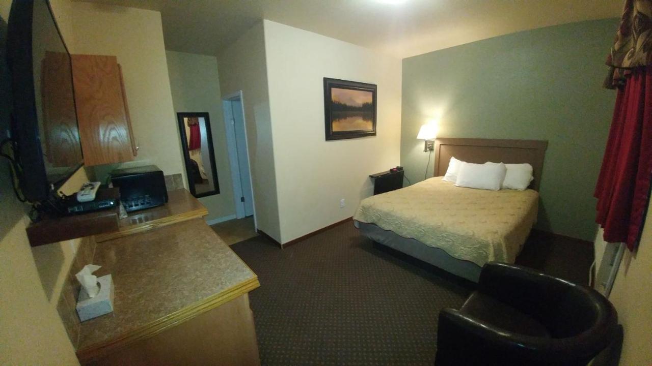 Sagebrush Inn & Suites Broadus Eksteriør bilde
